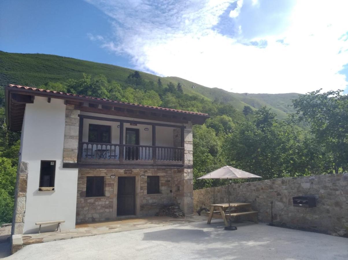 Apartamentos Rurales El Torneru Piloña Exterior foto